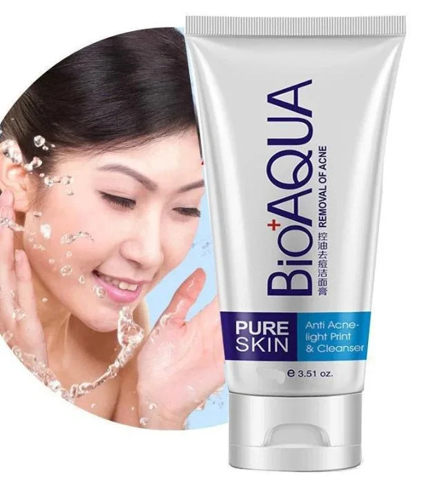 Acne Cleanser (30g) 4